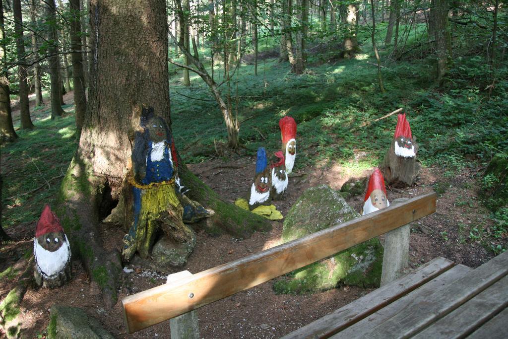Kirchenwirt Inn Kreuzen  ภายนอก รูปภาพ