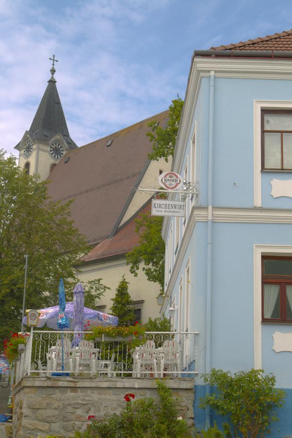 Kirchenwirt Inn Kreuzen  ภายนอก รูปภาพ